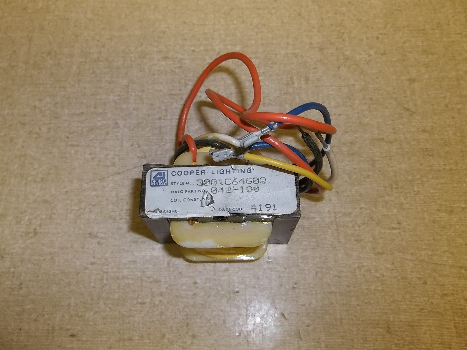 Cooper Lighting C001C64G02 NEW 042-100 FREE SHIPPING