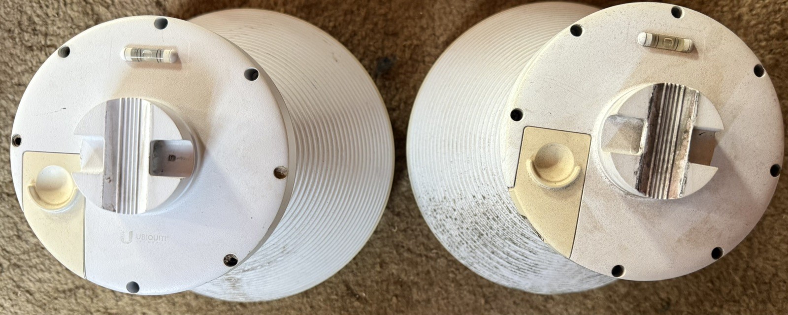 LOT - QTY of 2 - Ubiquiti AirMax IsoStation M5 5Ghz Radio w/19dGi horns