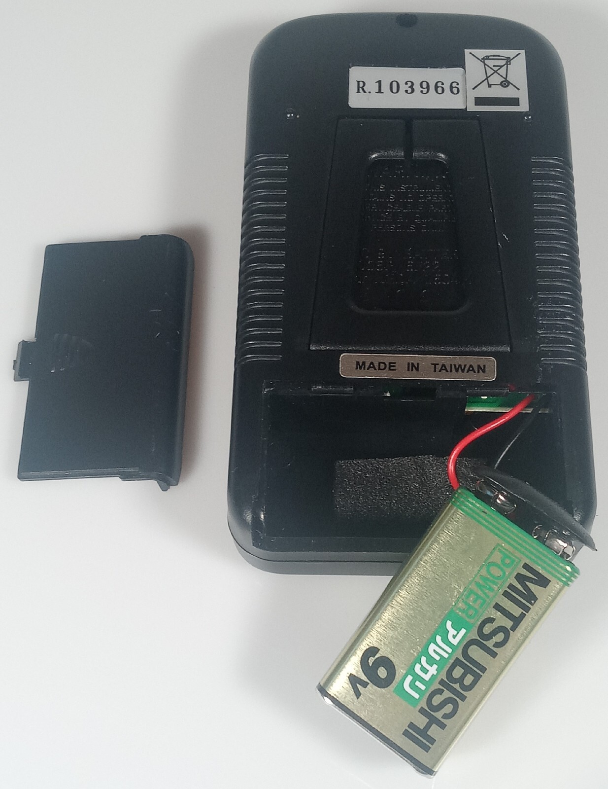 Extech 480823 EMF/ELF Meter Measures Electromagnetic Field. Made in Taiwan