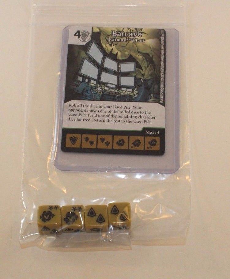 DC Dice Masters World's Finest * BATCAVE * Set Uncommon Common + 4 Dice