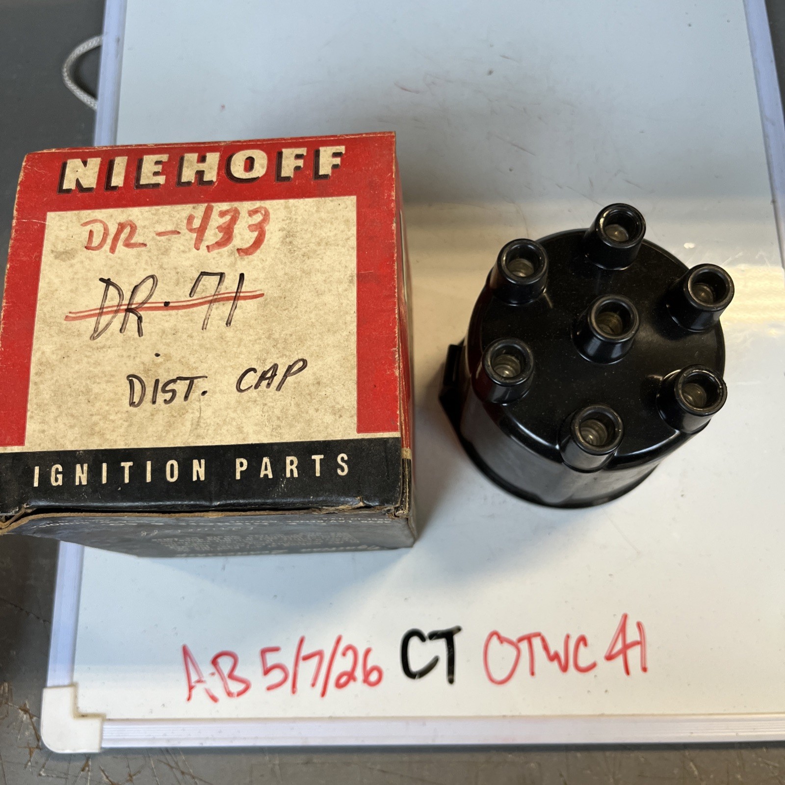 Neihoff DR-71 Distributor Cap - Select Chevrolet/GMC 1960-1961 - Made In USA