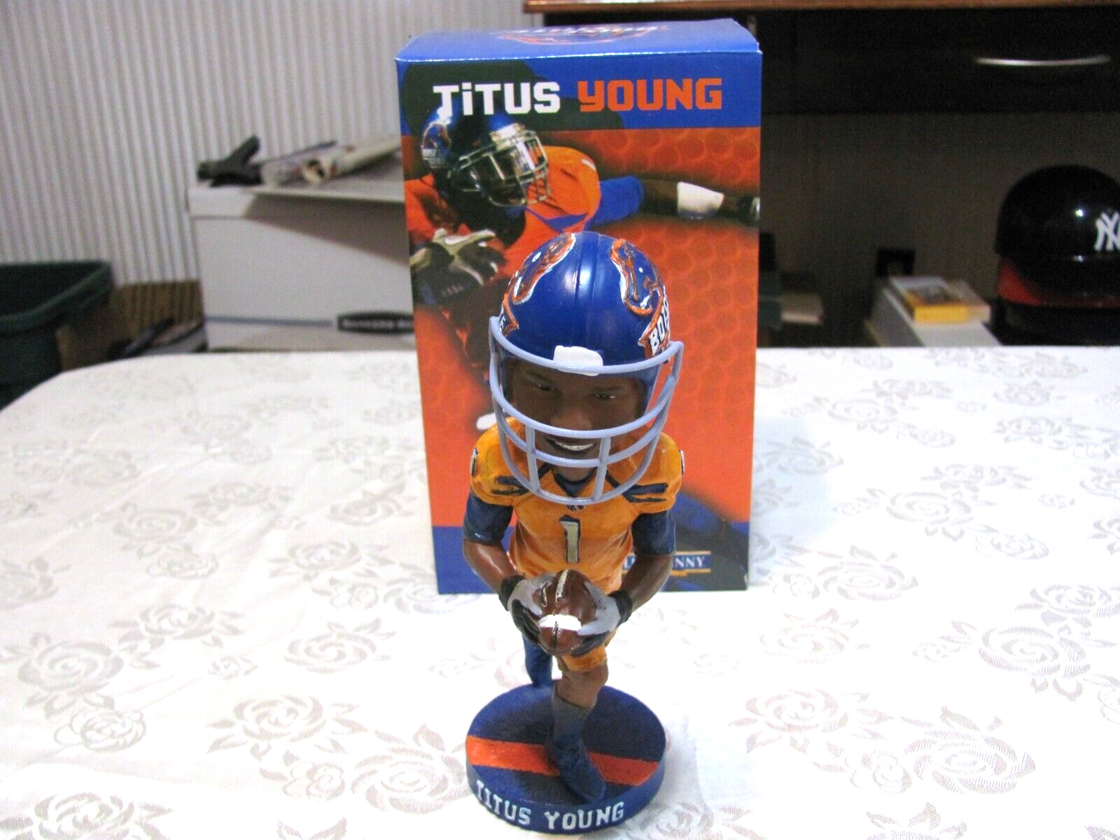 Boise State Bronco's BSU, Football "Titus Young" Bobble Head. Very  Nice!!!