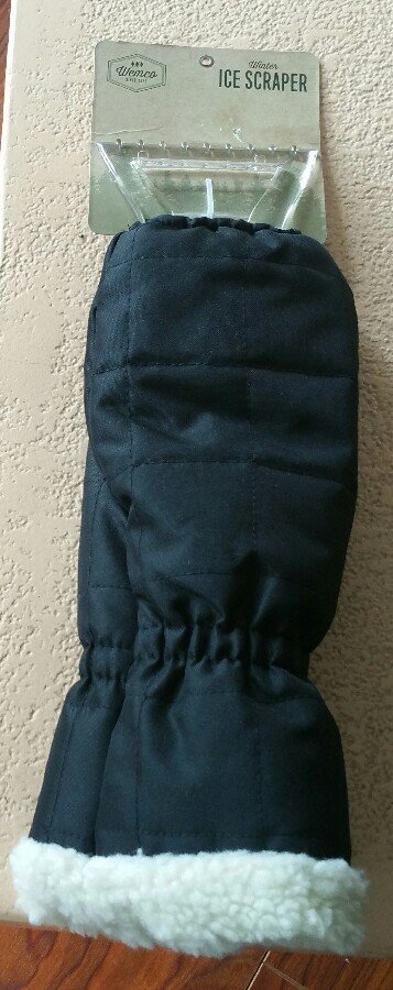 Ice Scraper with Mitten Insulated New Black  Attached Durable Blade  One Size