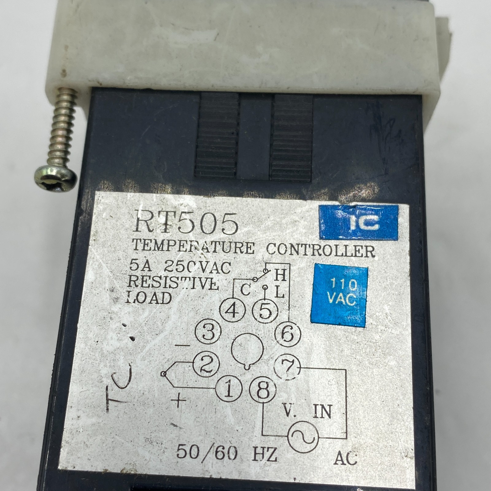 EXTECH INSTRUMENTS 48MX RT505 TEMPARATURE CONTROLLER 5A 250VAC 50/60HZ