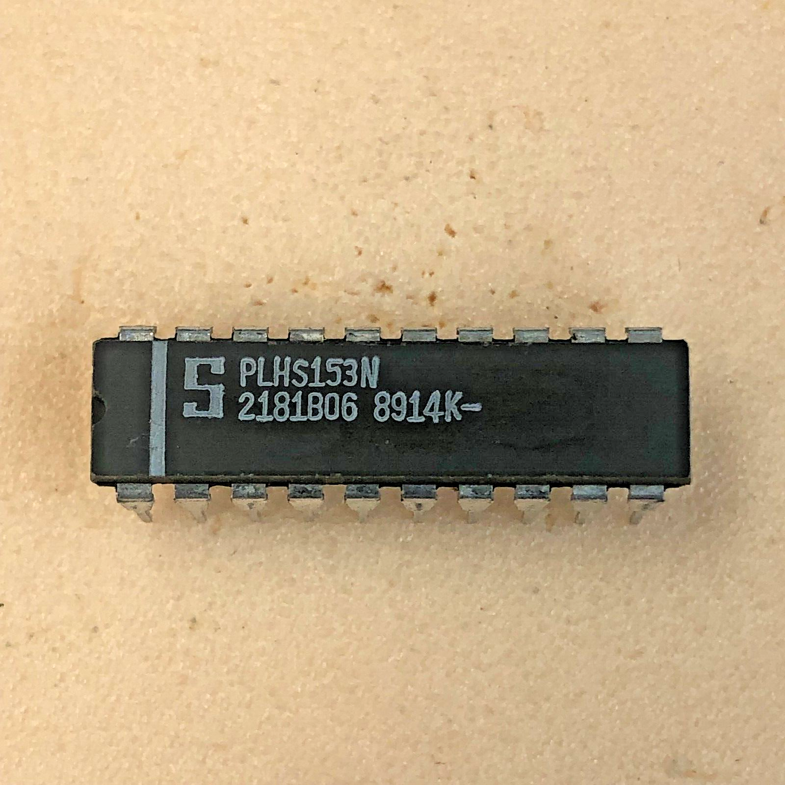 PLHS153N Signetics Integrated Circuit
