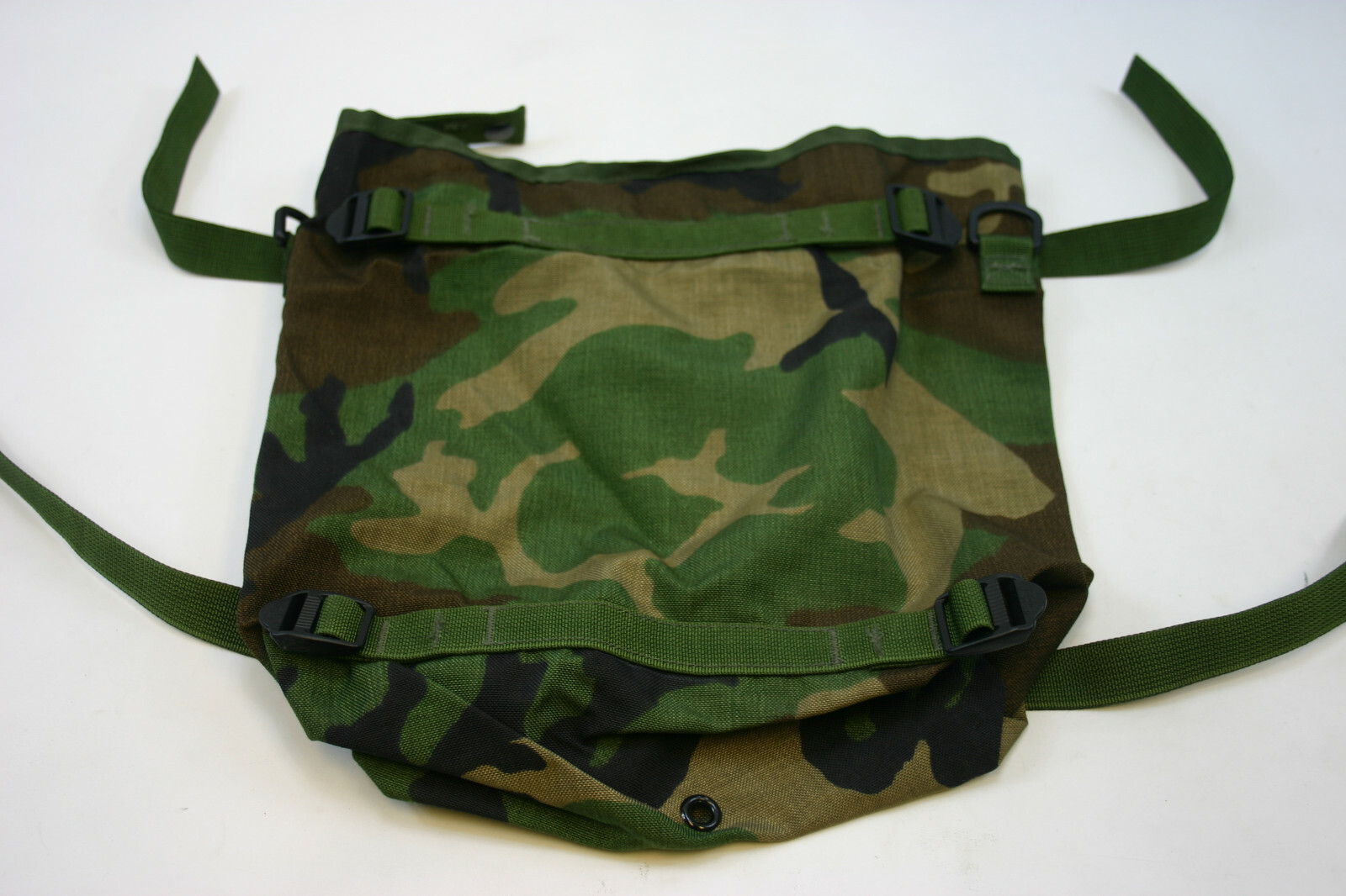 WOODLAND CAMO RADIO POUCH UTILITY POUCH MOLLE II USGI MILITARY NEW