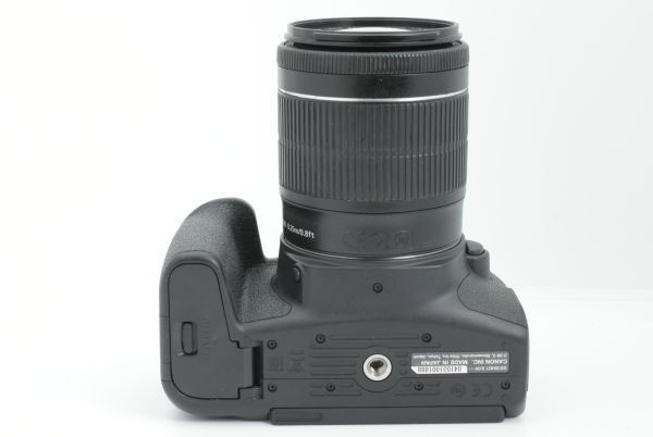 . Shutter count under 7000. Canon EOS Kiss X10i EF-S 18-55mm F3.5-5.6 IS STM