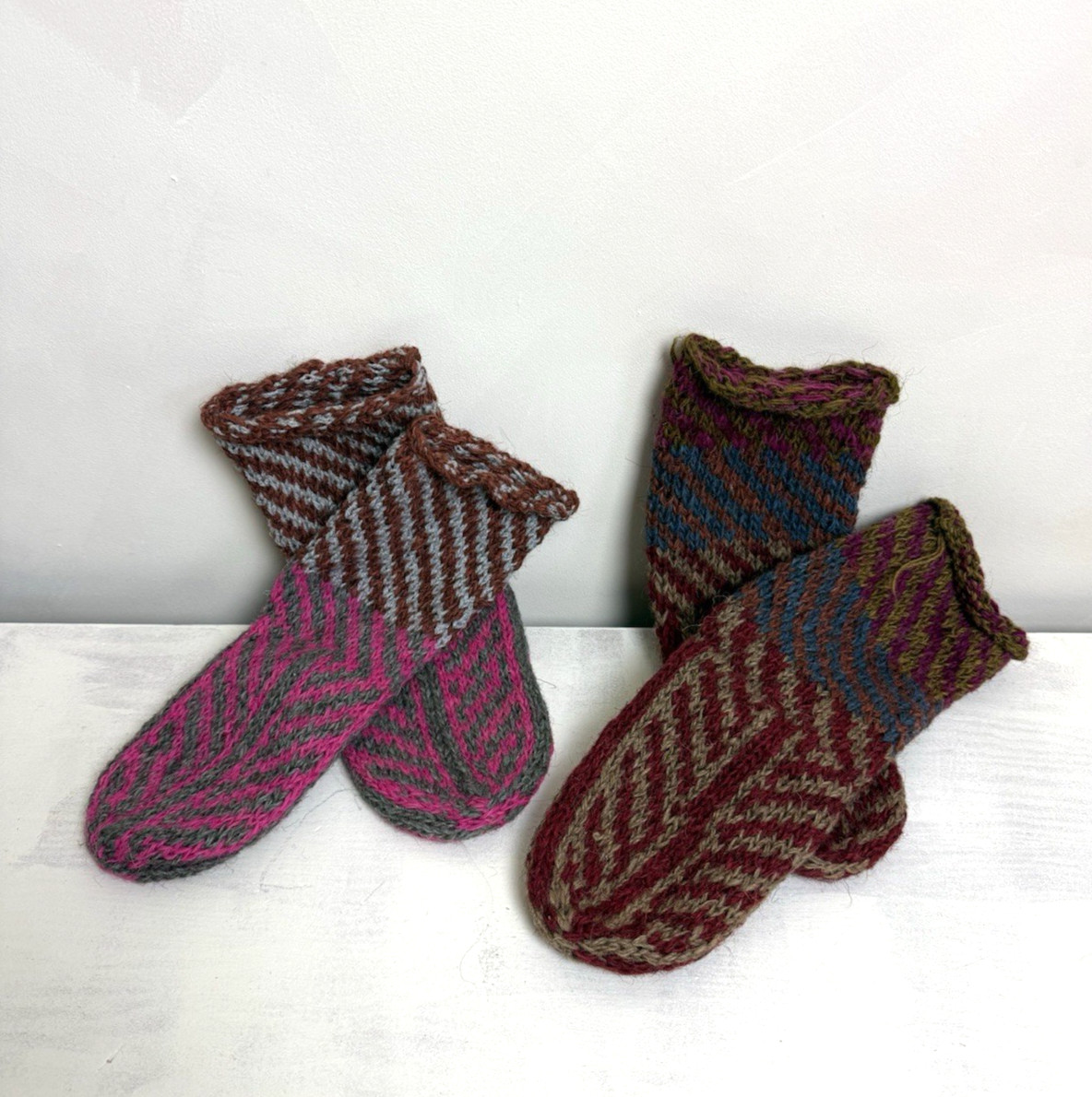 Traditional Handknitted Socks Raw Wool Scandi Pattern Womens Slippers UK-5
