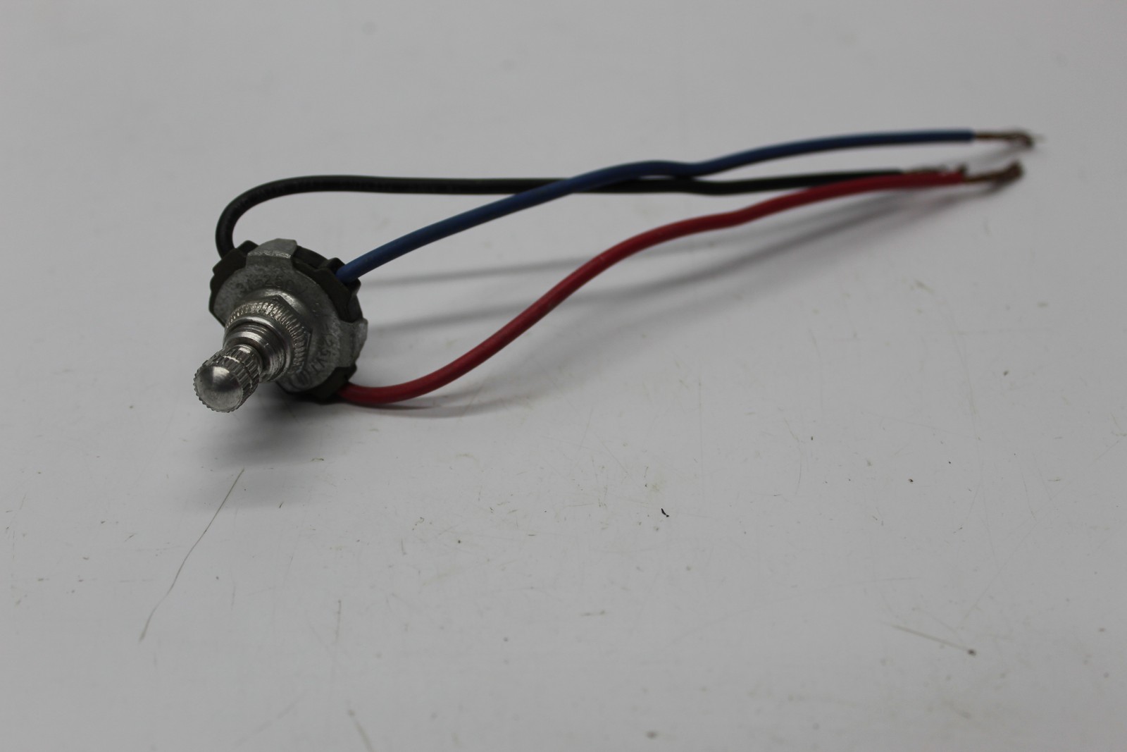INDUSTRIAL SPARE 663 4465423 SWITCH NSNP