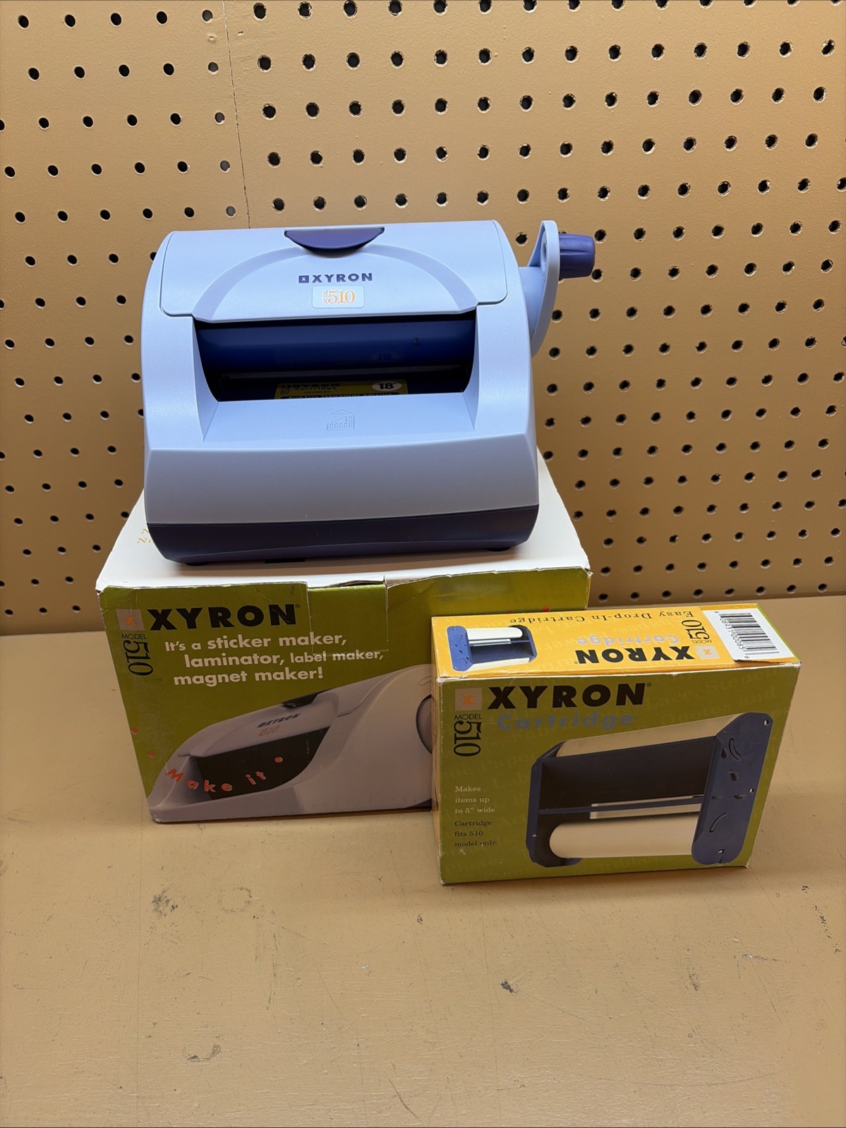 Xyron Model 510 Sticker, Laminator, Magnet Machine C W NEW Cartridge