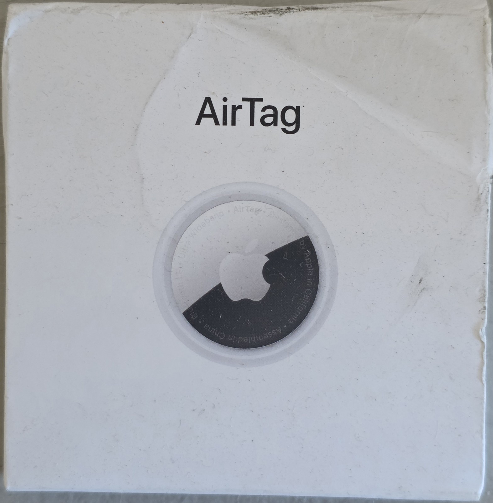 Apple AirTag (1st Generation) – 1 Pack Item Tracker with Apple Find My (New)