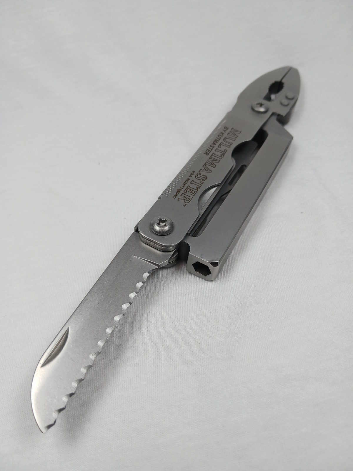 Kutmaster Multimaster 1044 Multi-Tool Pliers w/ Knife Saw File Hook Bit Driver