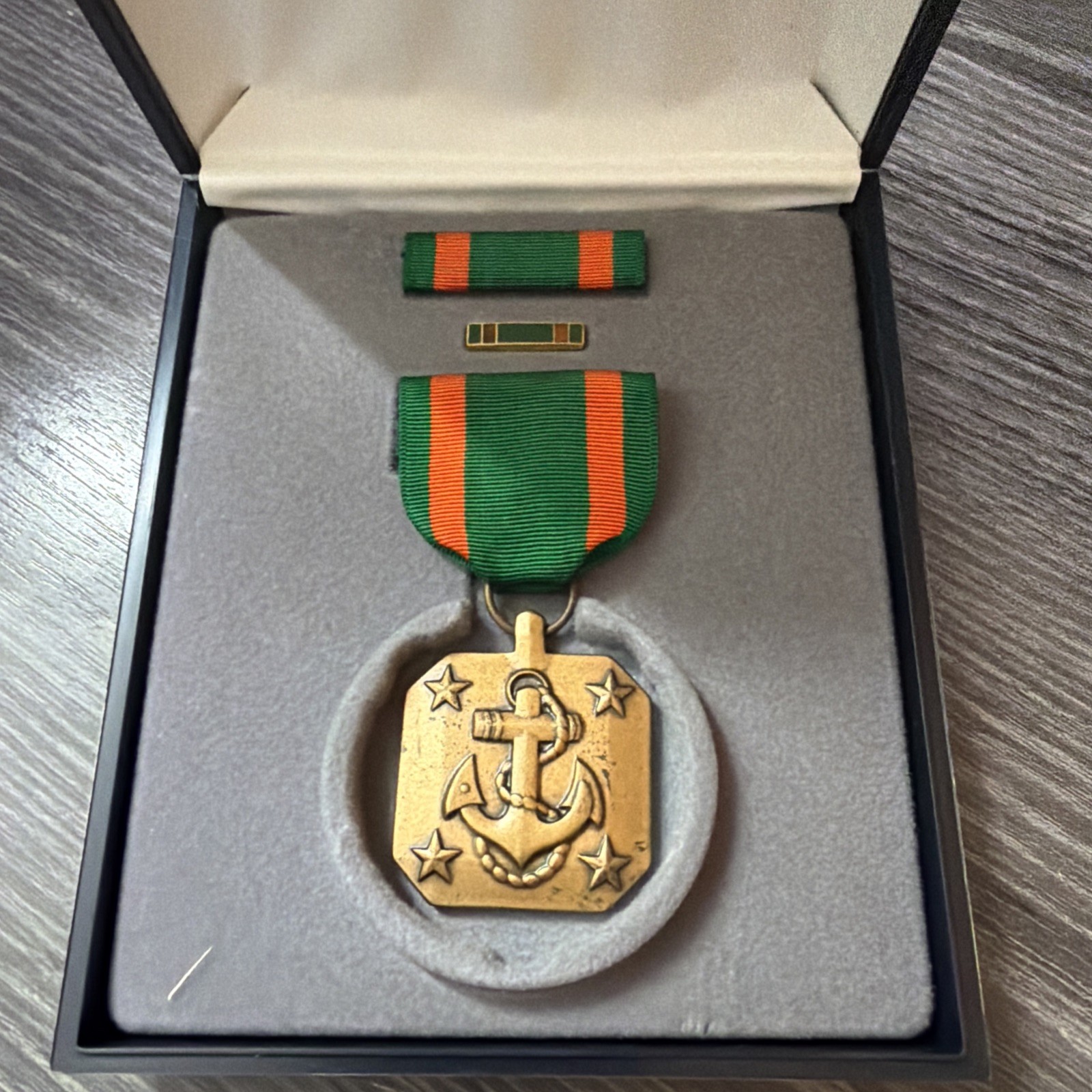 US Military Issue 3 Piece Navy Achievement Medal Ribbon Lapel Pin Award Set