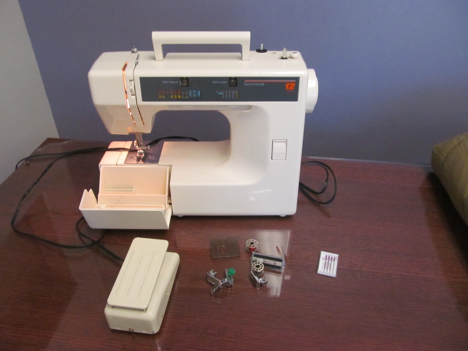 Vintage Kenmore Free Arm 12 Stitch Sewing Machine Attachments 385.1278180 READ!