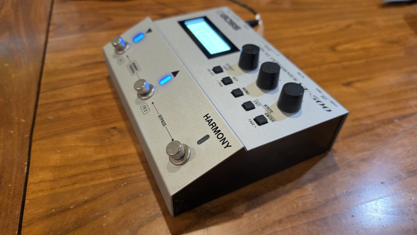 BOSS VE-500 Digital Vocal Performer Harmony Effects Processor for Microphone