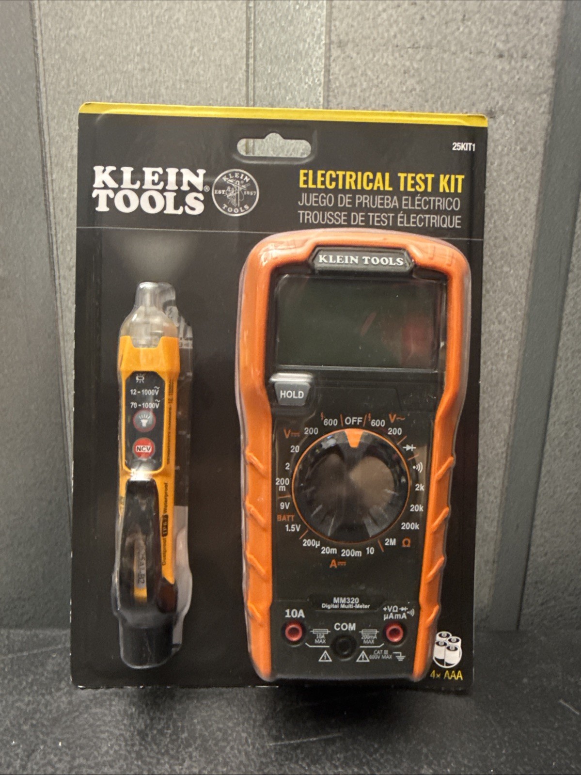 Klein Tools NCVT-3P Dual Range Voltage Tester w/ MM320 Digital Multimeter 25kit1