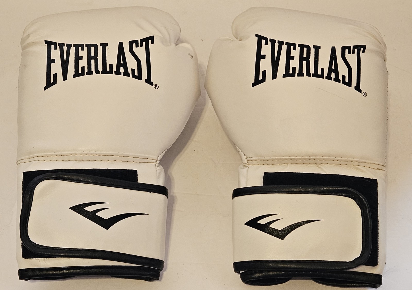 Everlast White Core Boxing Training Gloves L/XL