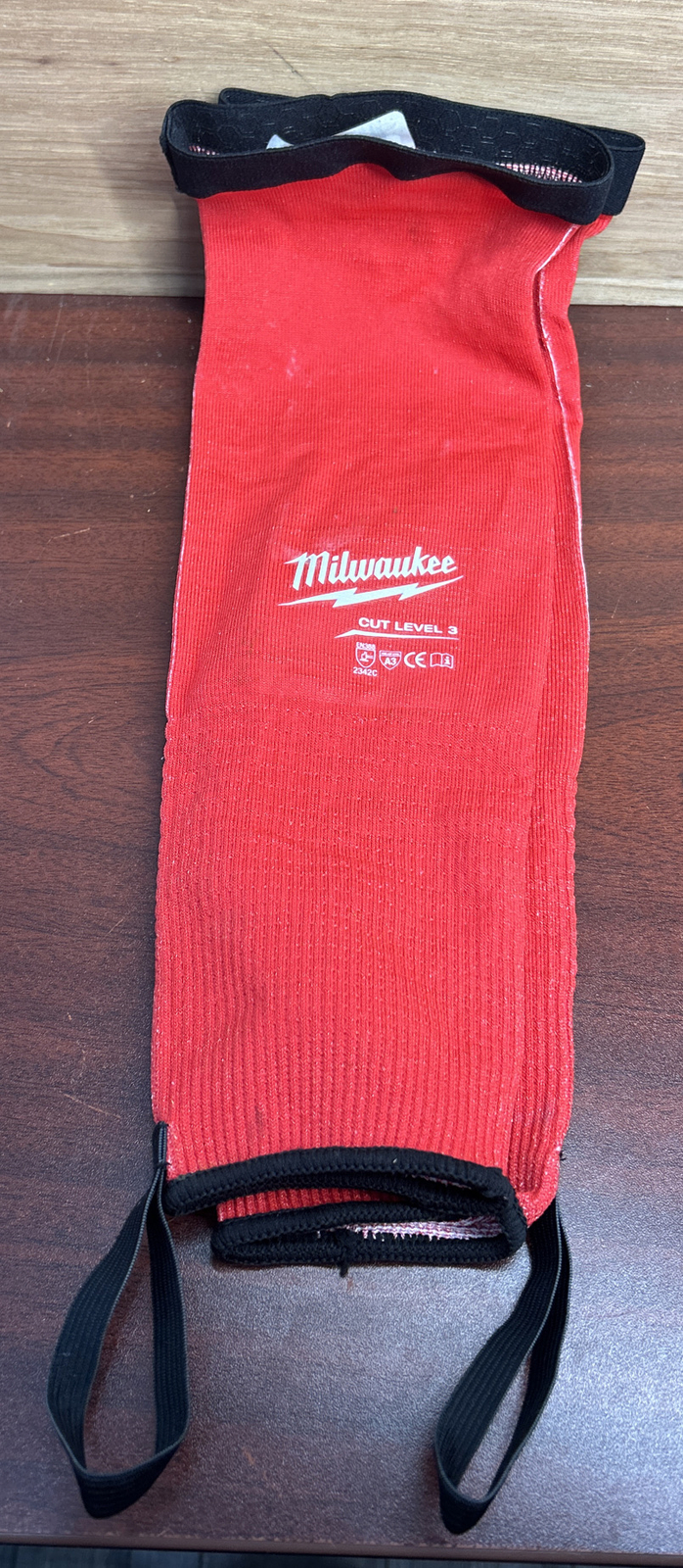 Milwaukee 48-73-9030 16" Cut Level 3 Protective Sleeves NEW WITHOUT BOX