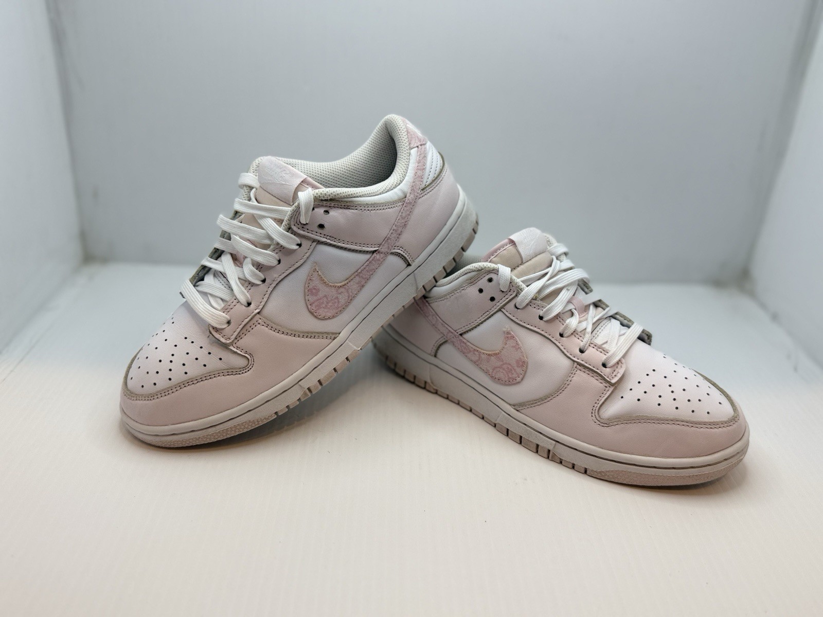 Nike Dunk Low "Pink Paisley" sneakers Size 8