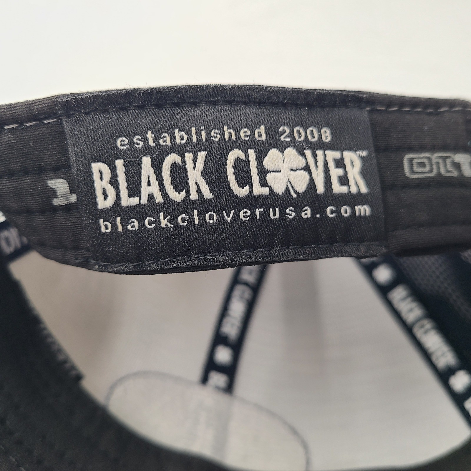 Black Clover Hat Snapback Trucker Mesh Gray Blue USA Live Lucky Patch Golf Men