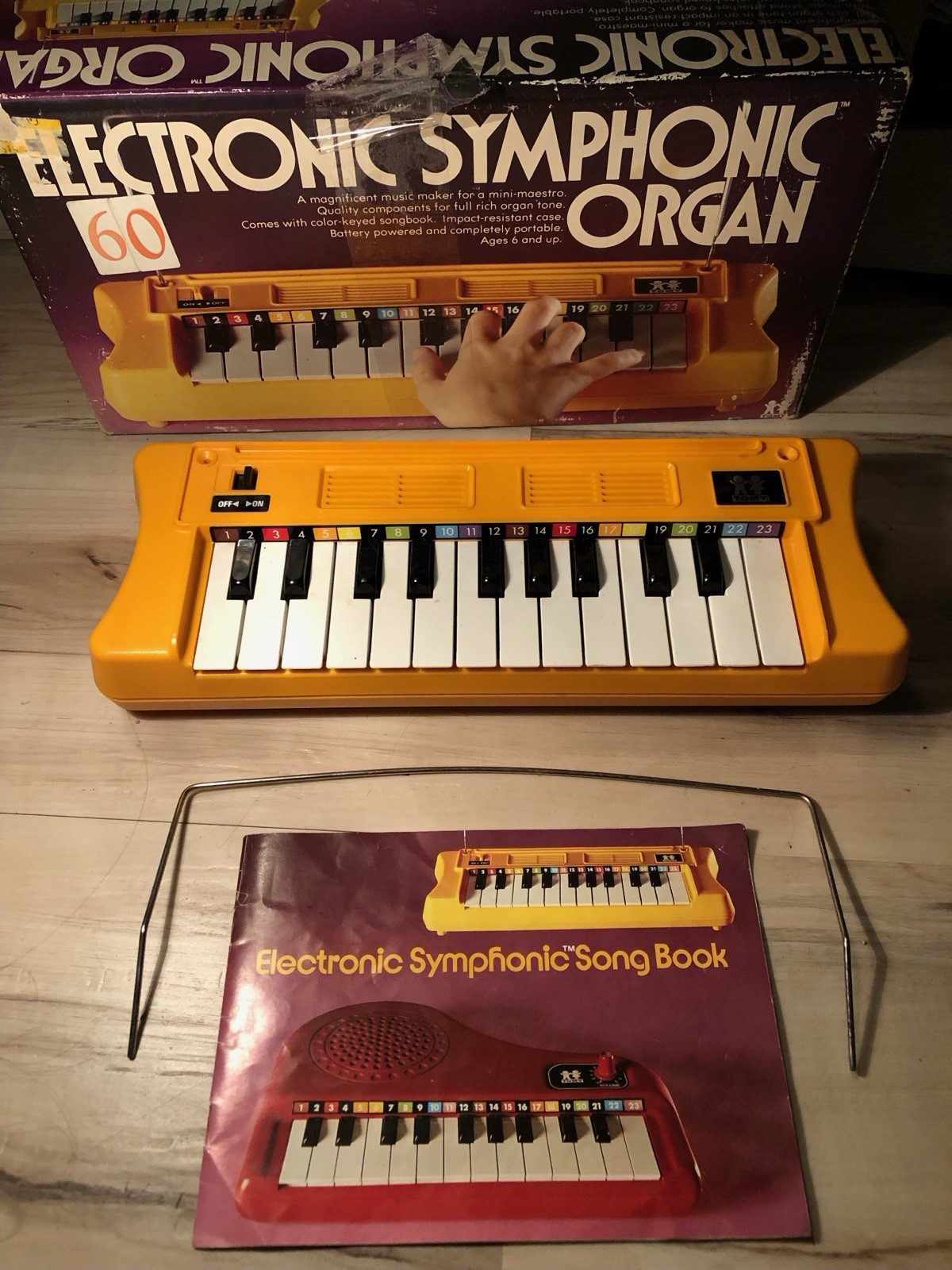Vintage 70's Kids Electronic Symphonic Organ Tomy Corp