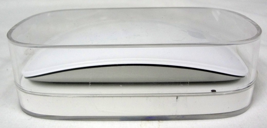 Apple Magic Mouse Model A1296 Wireless Laser Bluetooth White Computer Mouse!