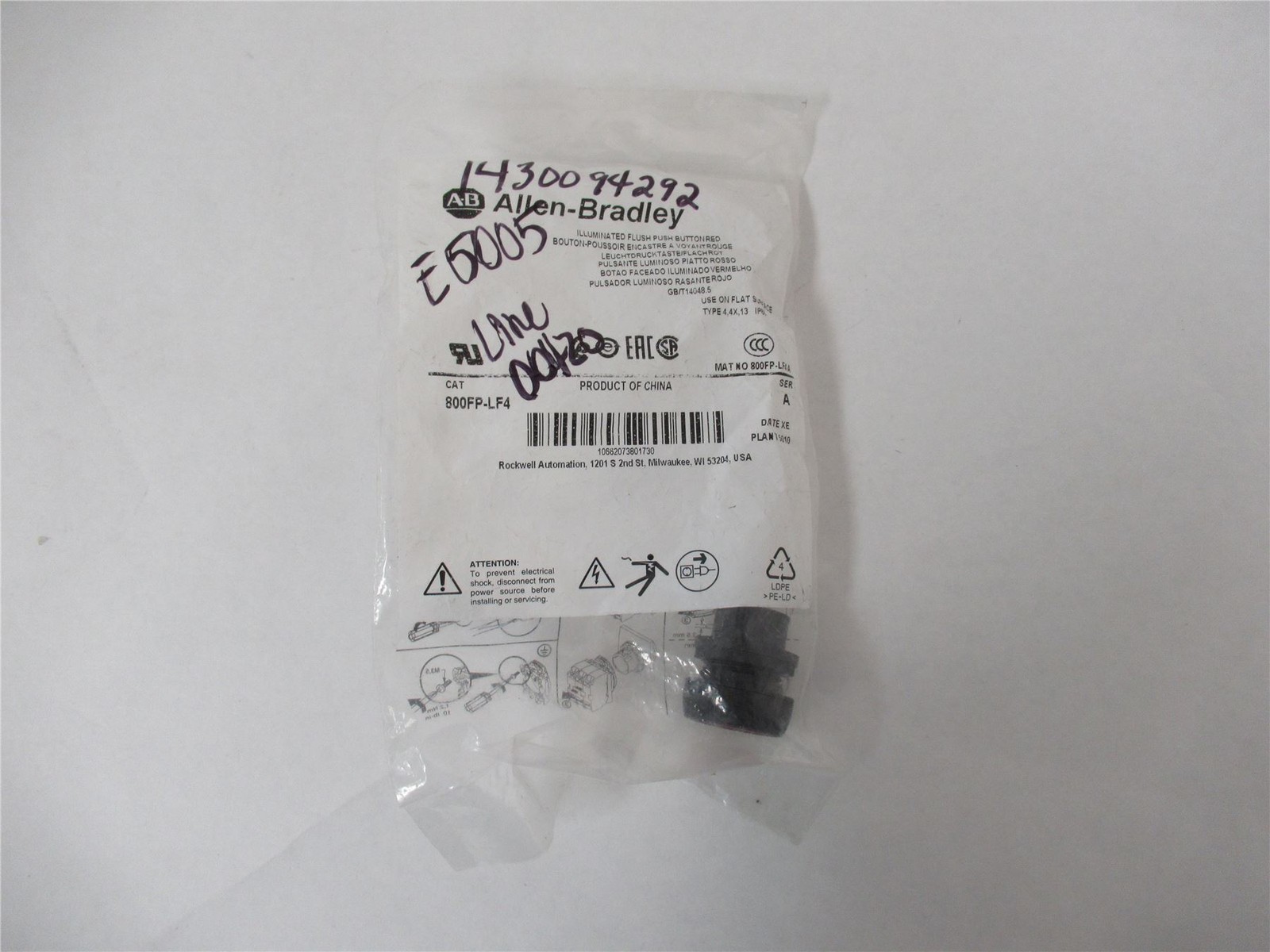 250198 New-No Box; Allen-Bradley 800FP-LF4 Pushbutton Flush 22mm