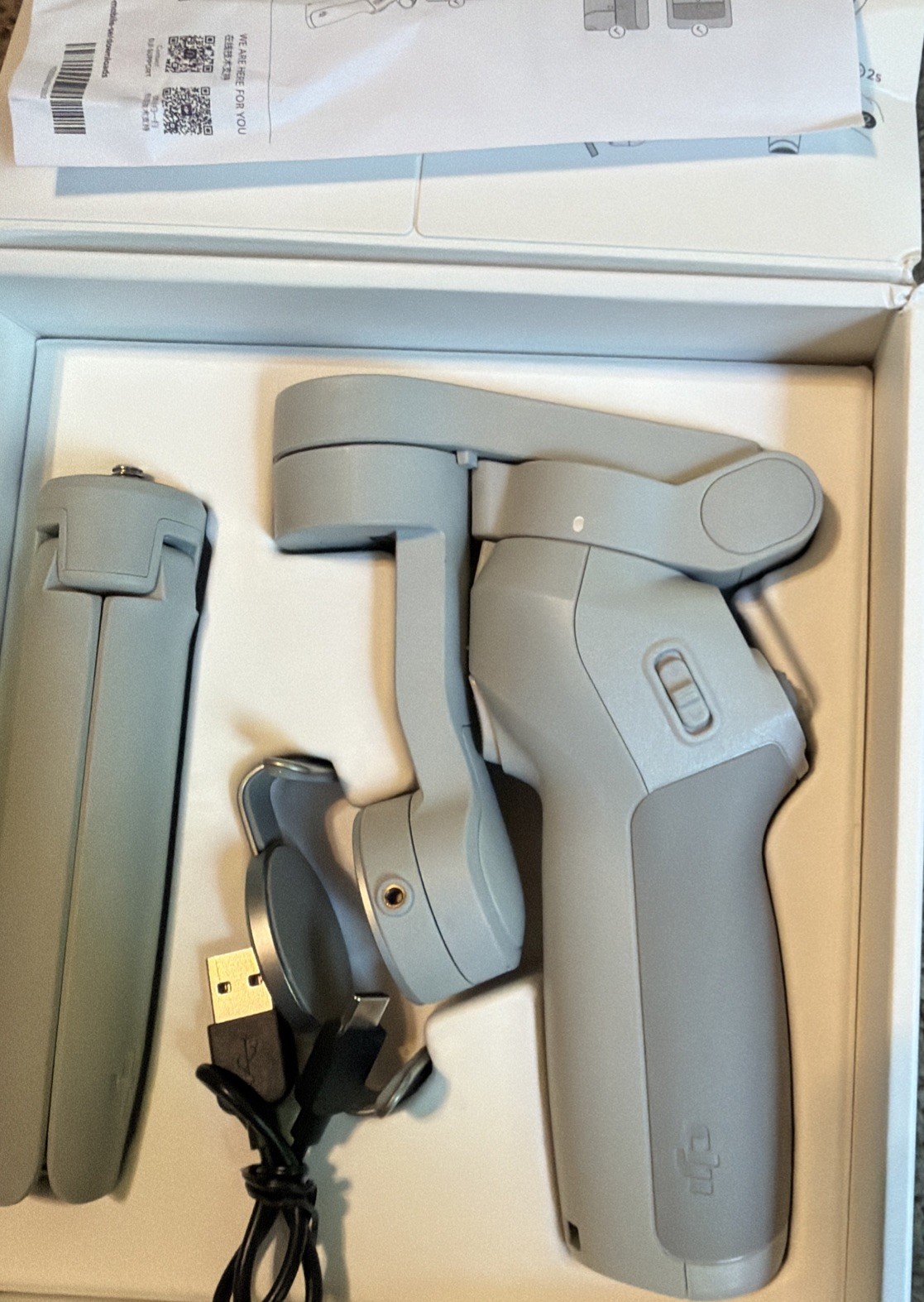 DJI Osmo Mobile SE Smartphone Gimbal Stabilizer Light Gray Open Box