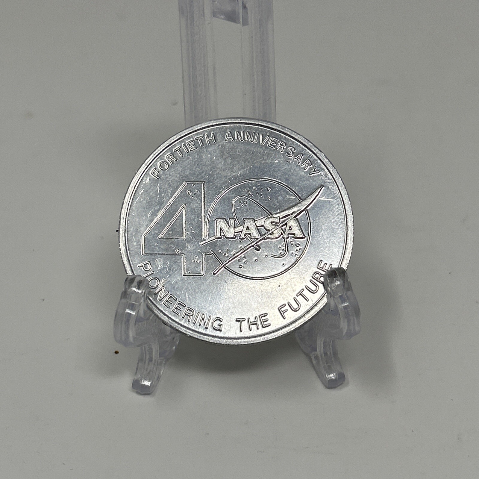 NASA 40th Anniversary Kennedy Space Center Medallion Pioneering The Future