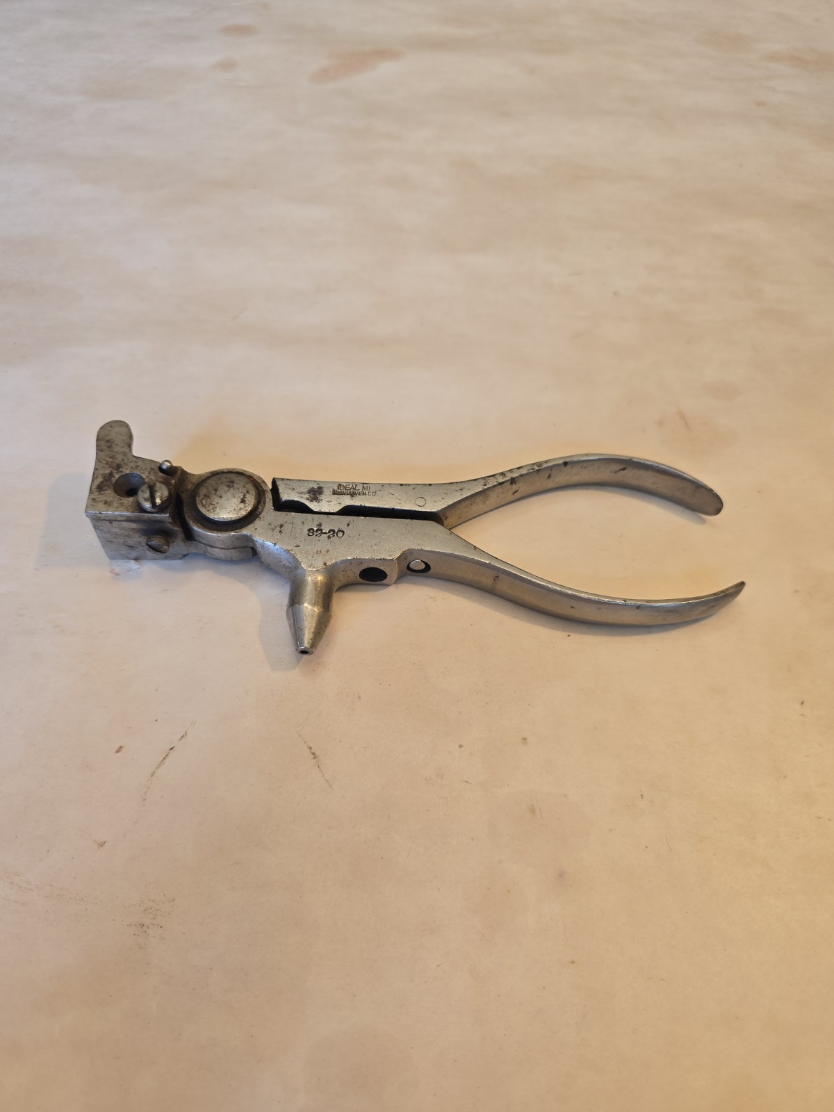 Ideal 32-20 Reloading Tool With Bullet  Mold
