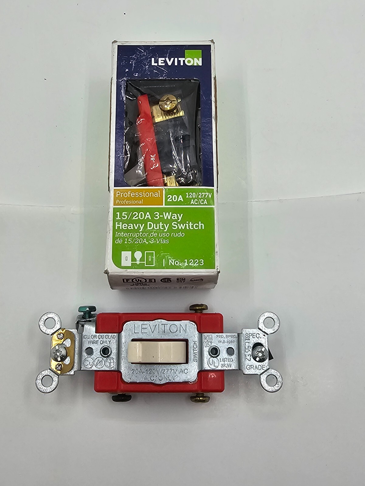 (QTY 2) Leviton Heavy Duty 3-Way Switch 120/277V 15/20A Switch 1223