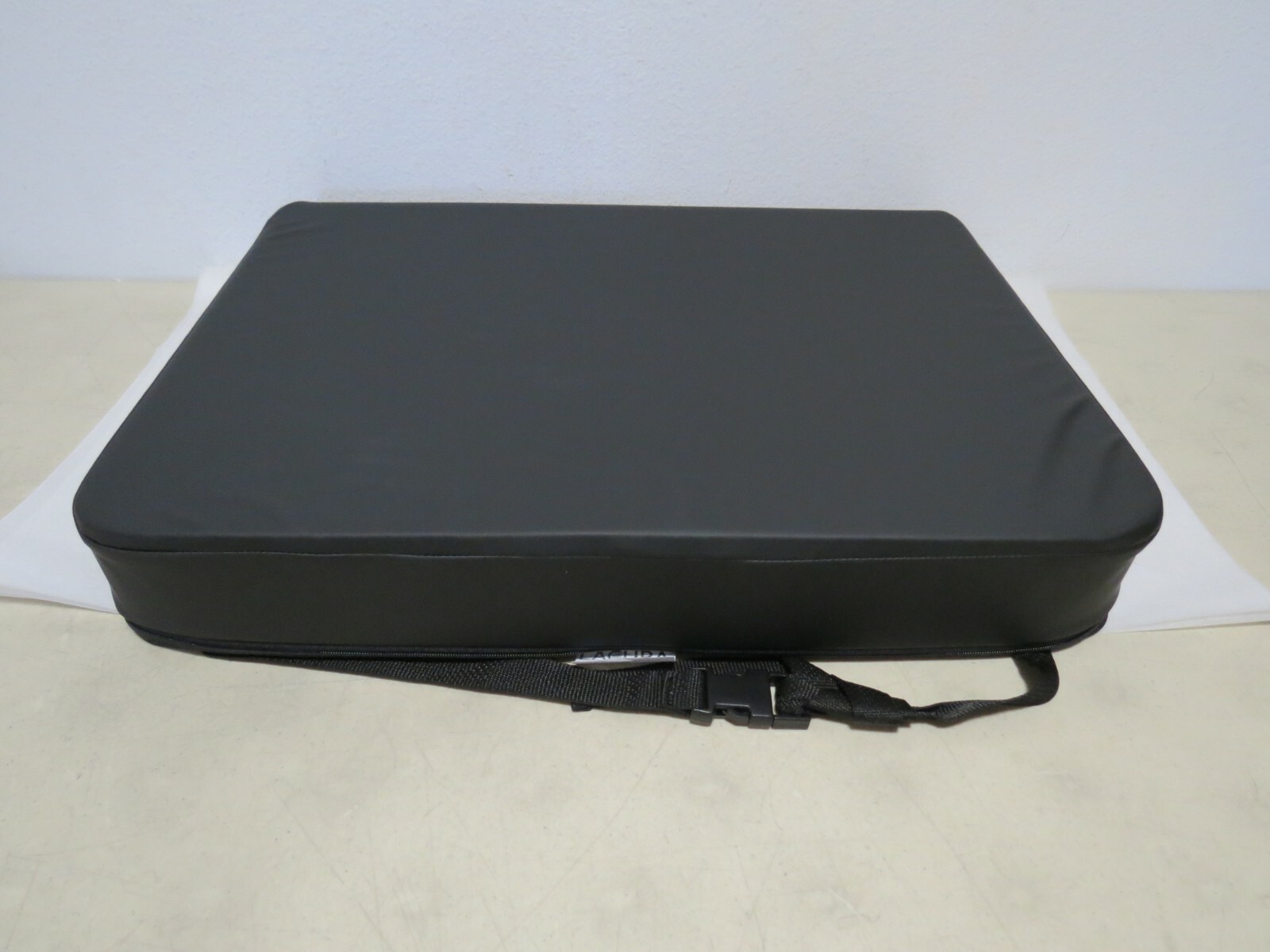 LACURA BARIATRIC WHEELCHAIR CUSHION 24" x 18" REDUCE PRESSURE + SUPPORT WEIGHT