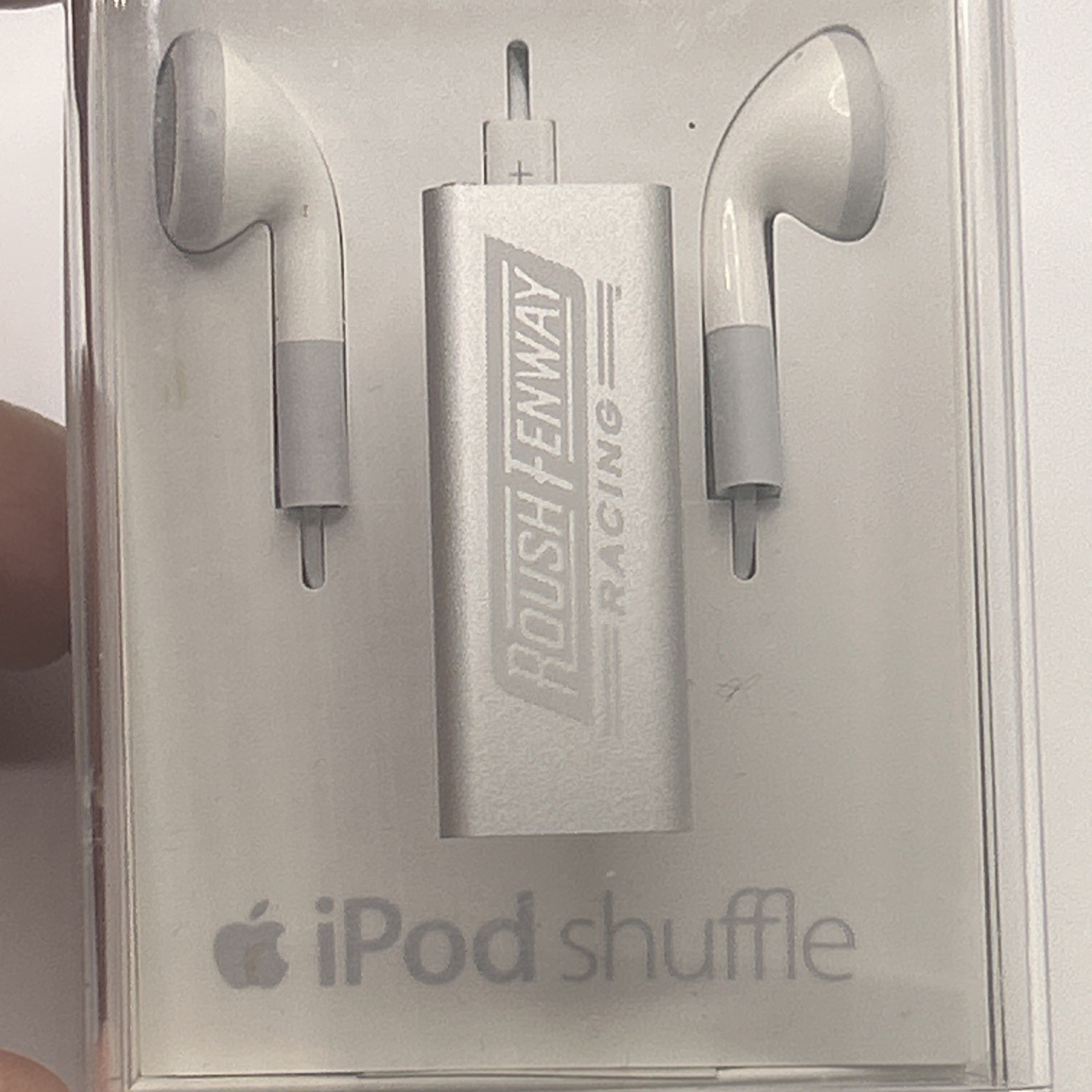 Roush Fenway Racing iPod Shuffle 2GB Silver NIB