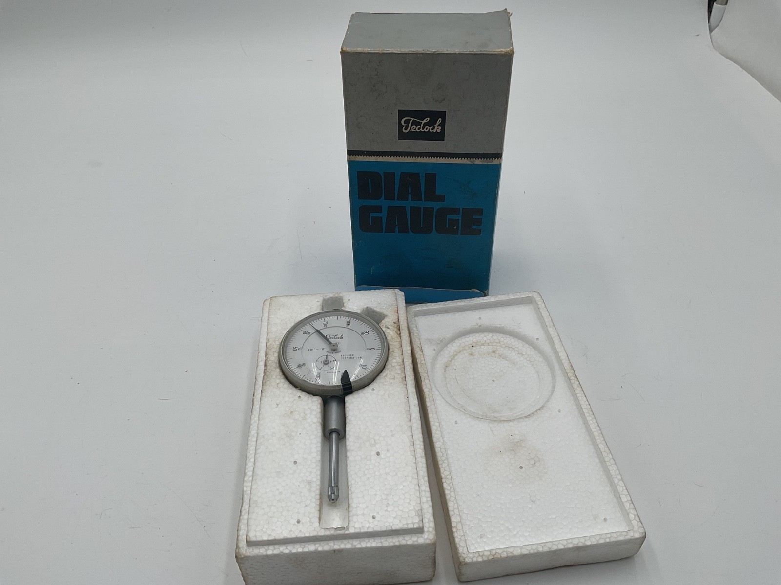 Teclock AI-921 Dial Indicator, 0-1" Range, 0-100 Reading, .001" Japan W/ BOX