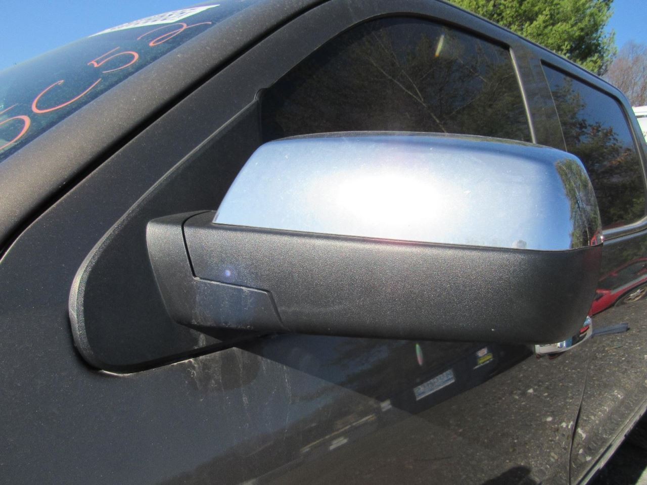 SIERRA150 2015 Glove Box 1035558