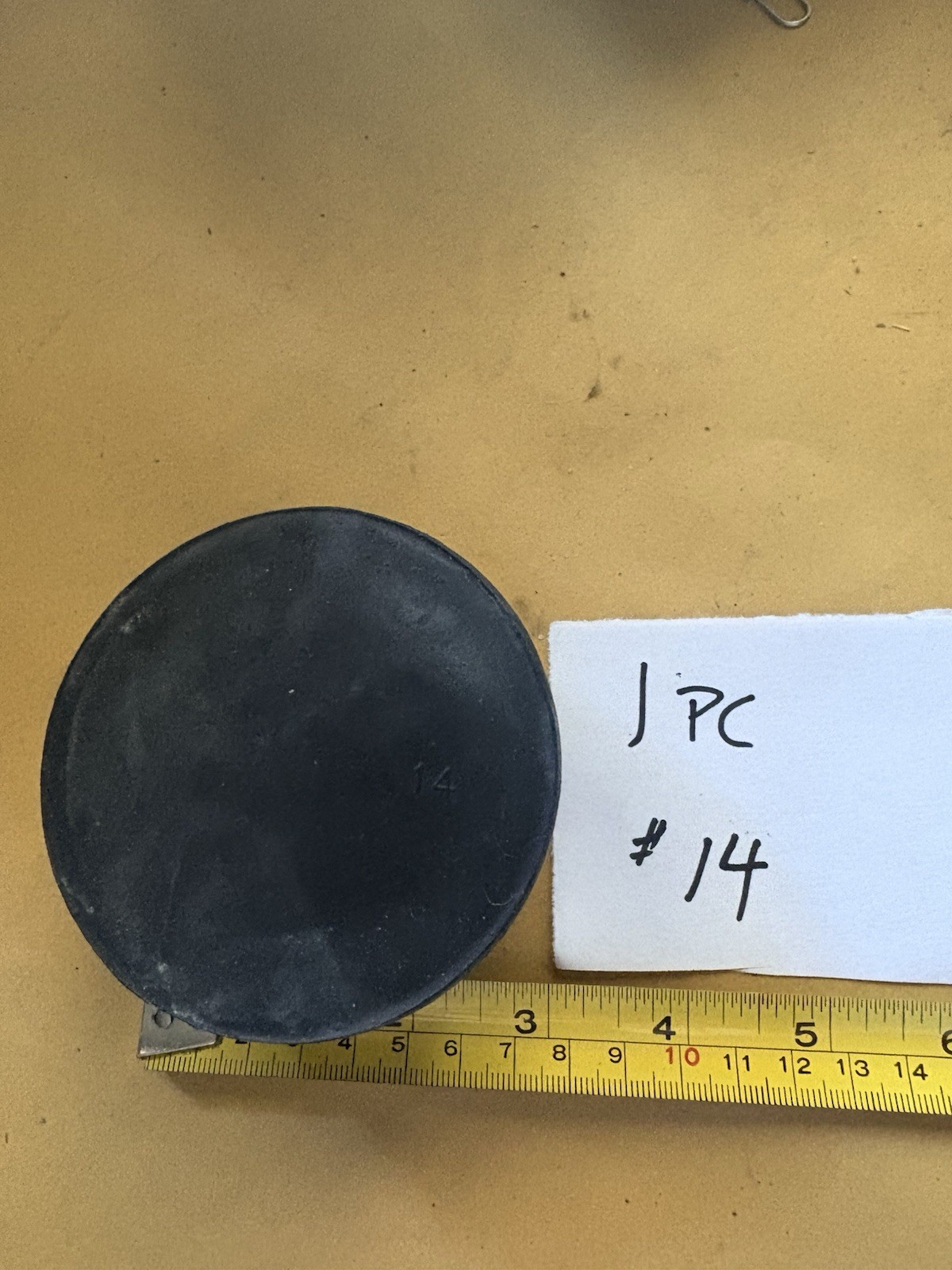 1. Pc  #14.  RUBBER LABORATORY STOPPER Black Rubber Bung Cap for Lab Glass No 1