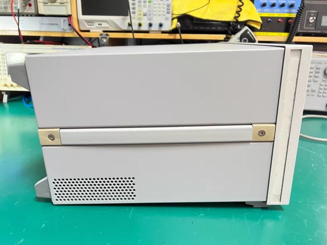 KEYSIGHT / Agilent E5062A 300kHz-3GHz Vector network Analyzer/used