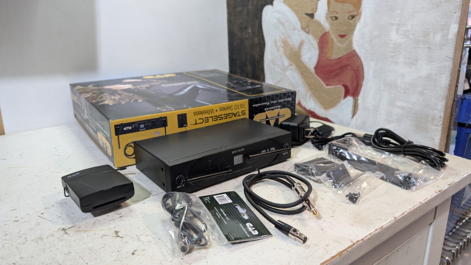CAD Audio StagePass 1610 Series Wireless WX1610 Bodypack System Band F 638-662