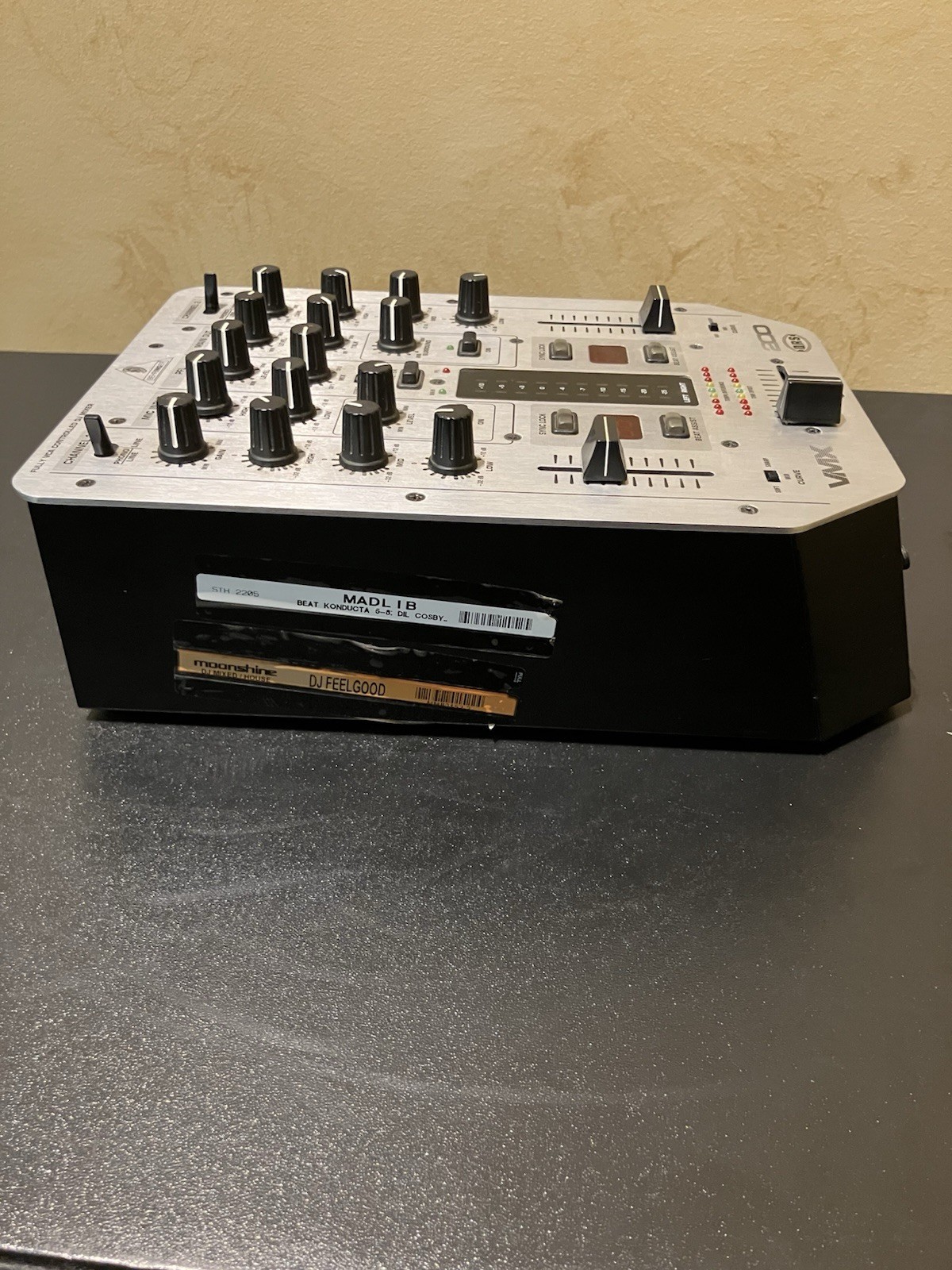 Behringer VMX 200 2 Channel DJ Pro Mixer Tested