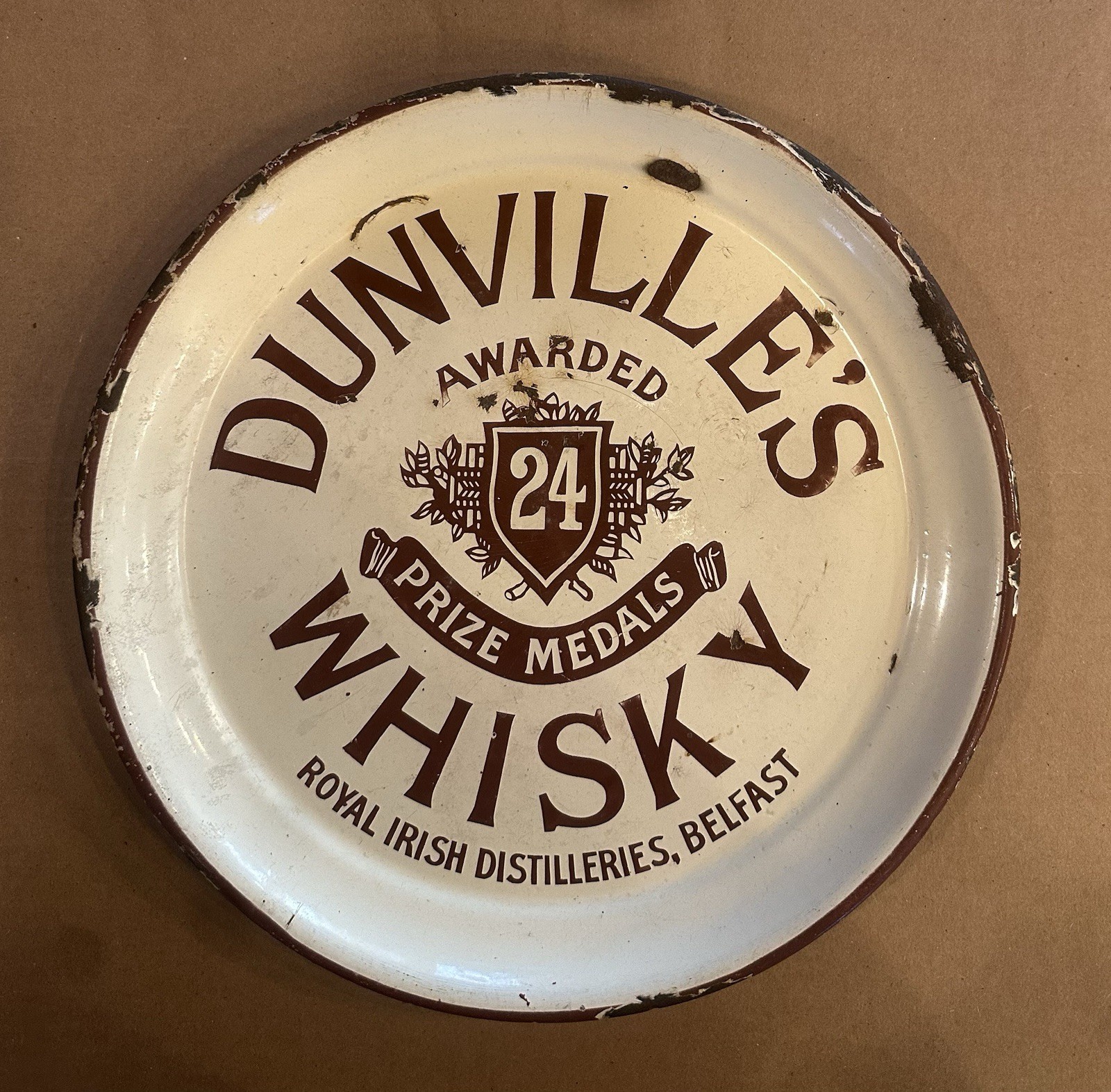 EARLIER VERSION DUNVILLE’S WHISKY ROYAL IRISH DISTILLERIES PORCELAIN/ENAMEL TRAY