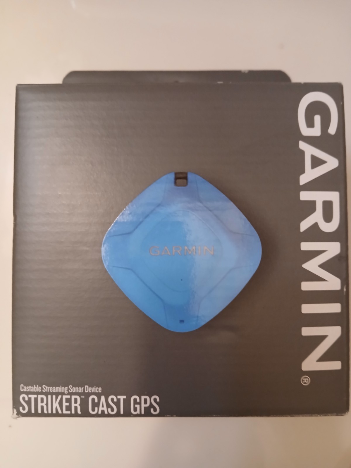 Garmin STRIKER Cast Rechargeable Castable Fishing Sonar with GPS 200' Range!