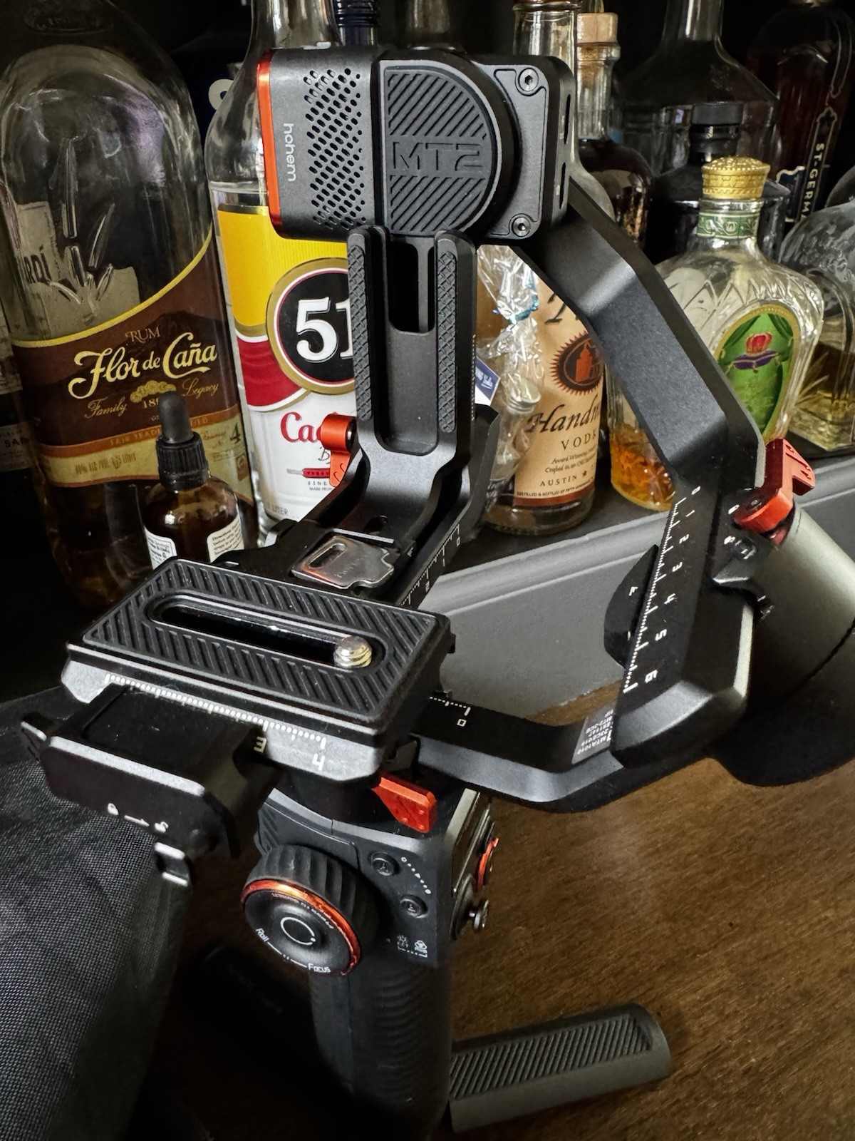 Hohem iSteady MT2 3-Axis Smartphone and Camera Gimbal Stabilizer