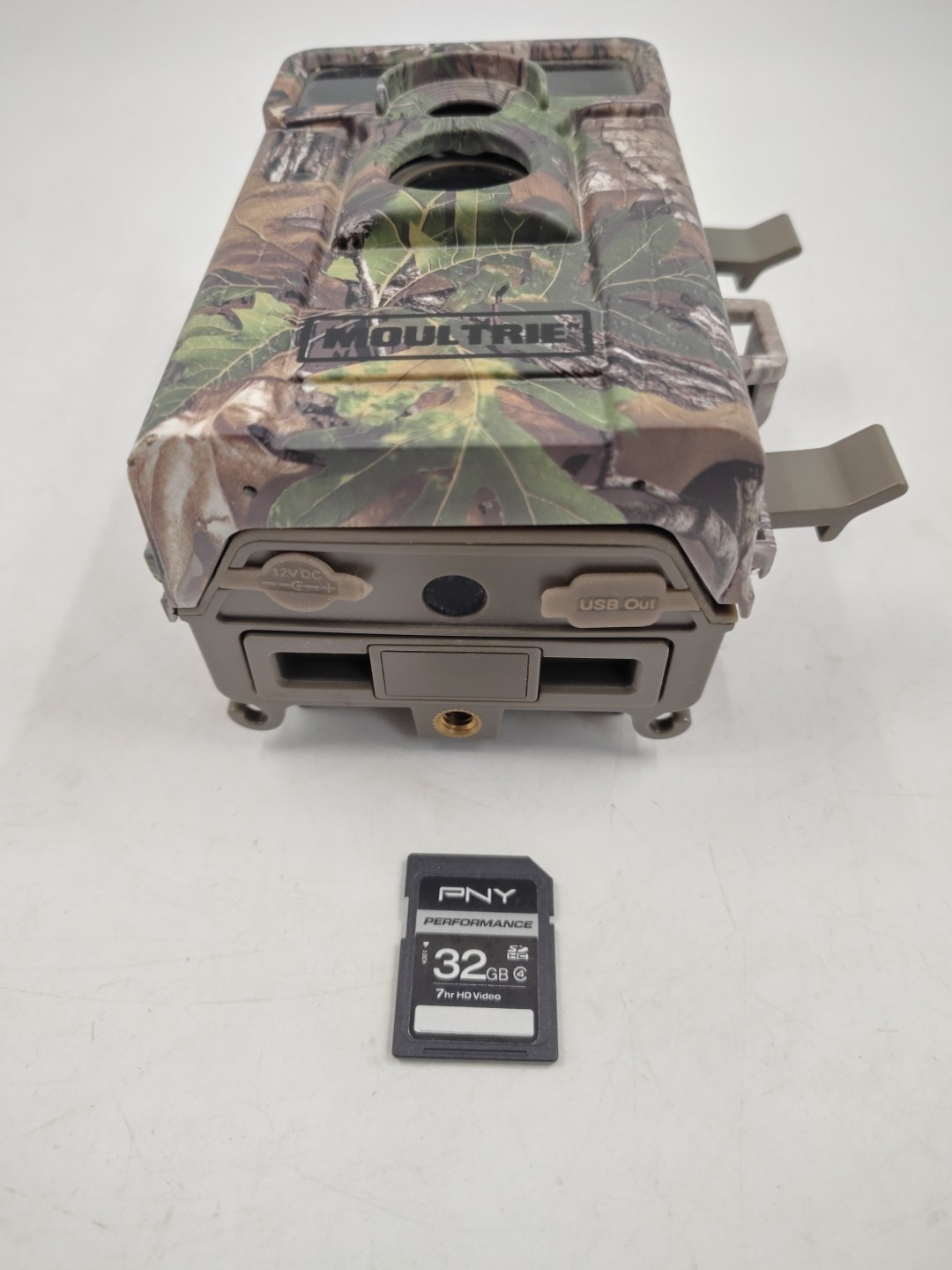 Moultrie MCG-12618 - Security Hunting Trail Camera / Game Trail Camera