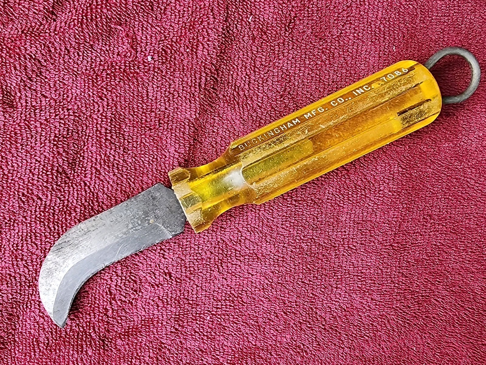 Buckingham 7086 Yellow Handle Skinning Knife For Linemen w/Accessory Ring