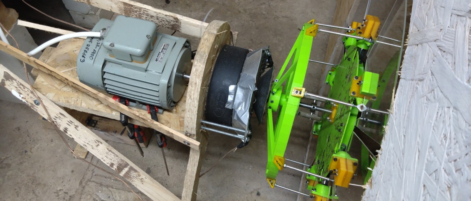 Rotary woofer / infrasound generator
