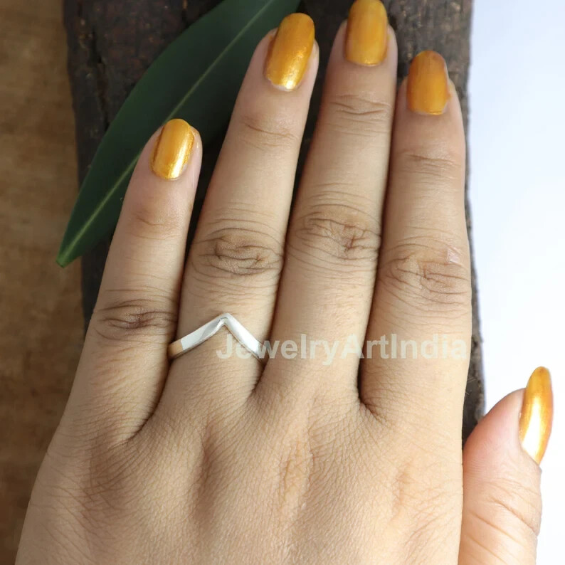 Solid 925 Silver Ring, Chevron Band in 925 Sterling Silver, V Shaped All Size