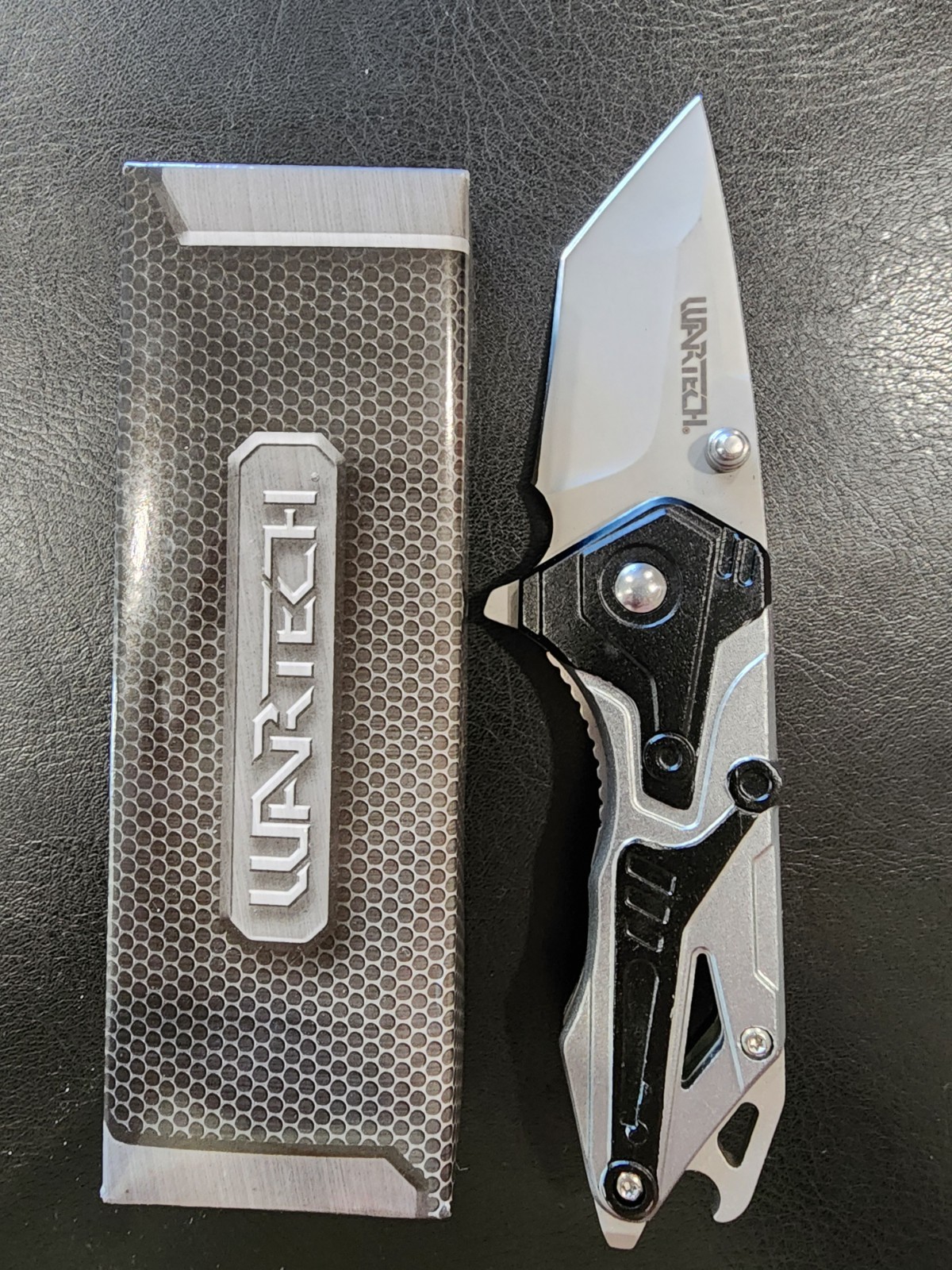 Extremely Sharp Folding Knife Straight Edge Wartech Stainless Steel Silver Black