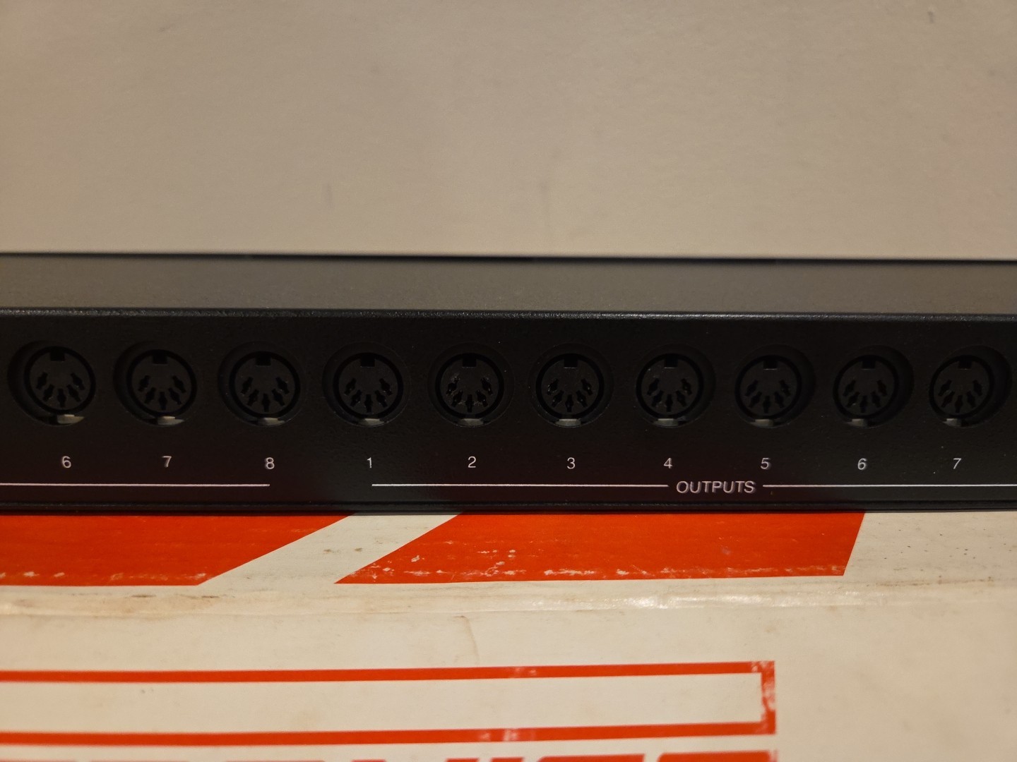 JL Cooper MSB Plus REV 2 MIDI Patch Bay / Thru Box - excellent condition