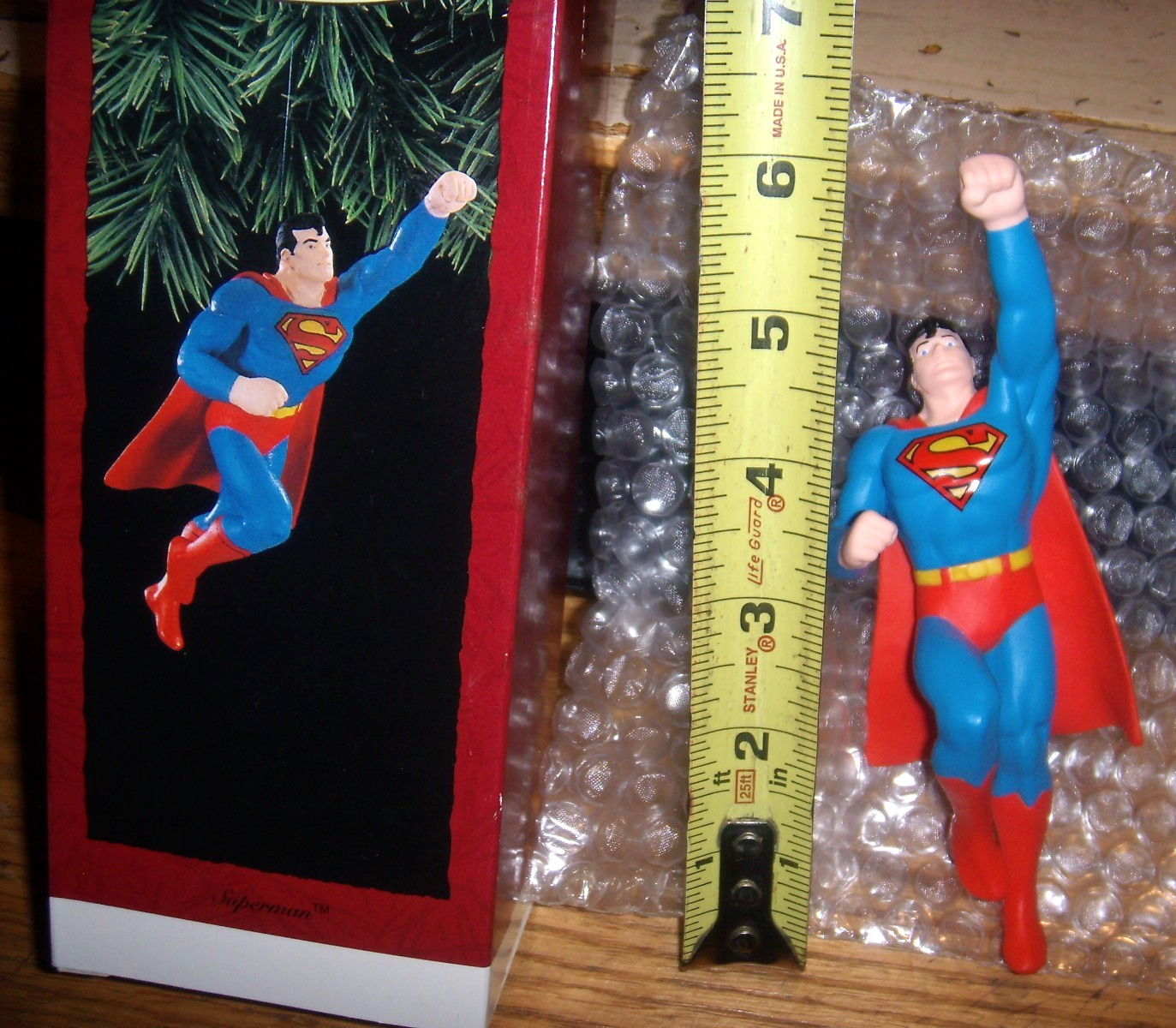 HALLMARK KEEPSAKE SUPERMAN 1992  6" TALL  MIB FREE SHIP
