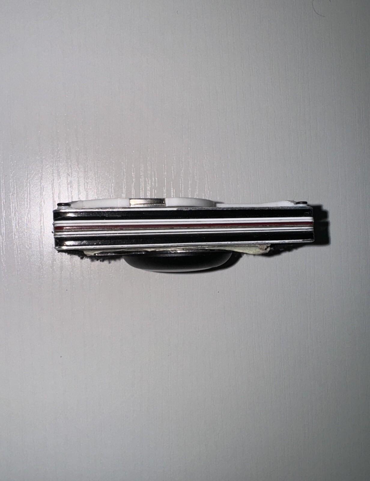 MagSafe Ridge Wallet Attachment
